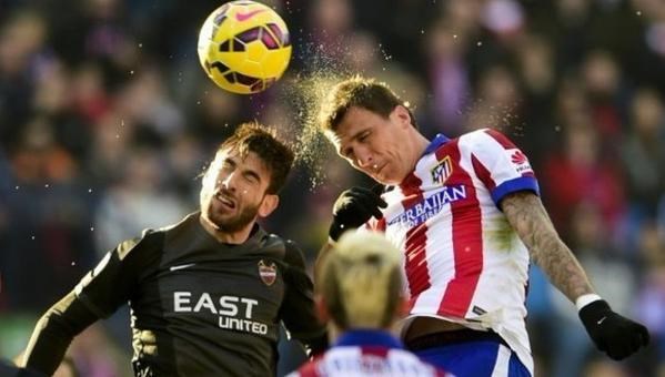El Atlético del Cholo empezó el año con el pie derecho y quedó a uno del Merengue.