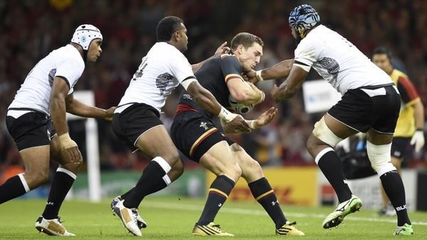 Gales le ganó a Fiji y complicó a Inglaterra que tiene un pie afuera del Mundial.