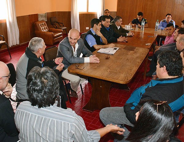 Una reunión con empresarios vinculados a la nocturnidad en Trelew.