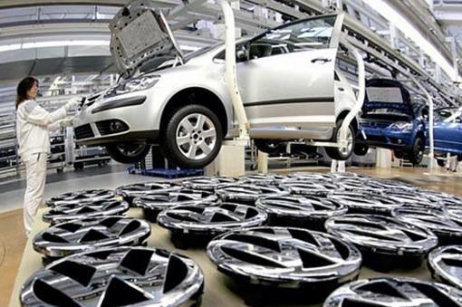 Los sacudones por el escándalo de contaminación de la automotriz alemana no cesan.