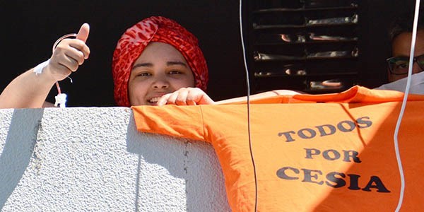 Ayuda. La familia de Cesia llevó adelante un festival solidario para juntar fondos para su tratamiento.