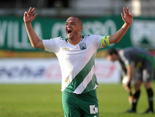 Salmerón y otro gol importante para el "Verdolaga".