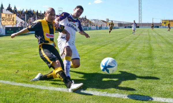 José Michelena, uno de los referentes futbolísticos de Deportivo Madryn, será de la partida en un partido ante Chaco For Ever.