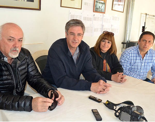 El arquitecto junto a los concejales escuchó a las Vecinales y ya trabajan en un plan de acción a futuro.