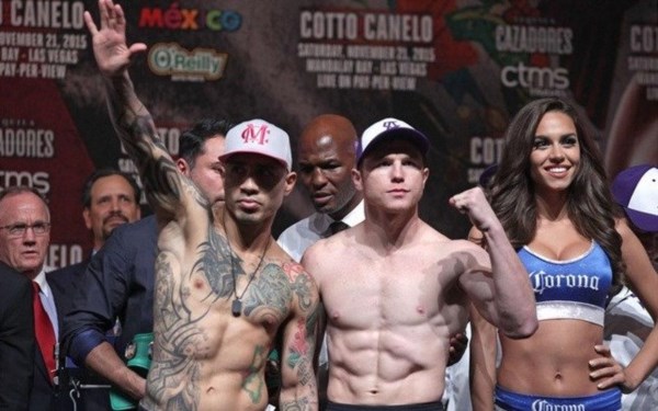 Miguel Cotto en 153.5 libras, mientras que "Canelo" Alvarez pesó 155 libras previo al combate.