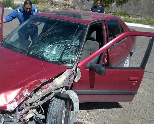 El vehículo, fuera de control, atropelló al turista al que internaron.