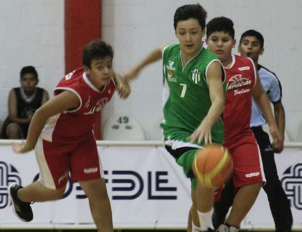 Los chicos de la U13 de Huracán y Germinal abrieron la 1ª fecha.
