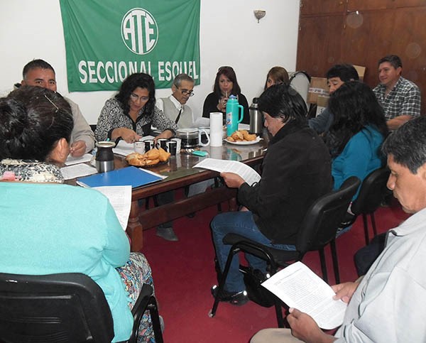 Quejas. Una postal de la reunión de delegados en la cordillera.