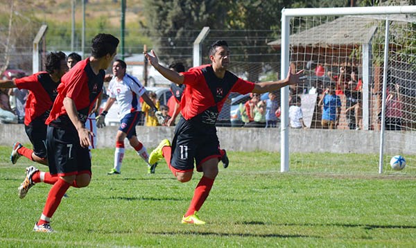 La apertura del marcador. Cristian Treccani gritó el primero de la tarde para Fontana ante San Lorenzo de Perito Moreno. Comenzaba la fiesta.