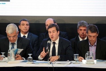 egún Recalde, el Estado le dió a Aerolíneas sólo $5.682 millones de pesos.