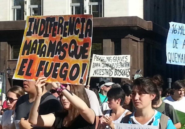 La convocatoria enfatiza que los habitantes de la región afectada necesitan “ayuda urgente, sobre todo para los lugares de riesgo ambiental”.