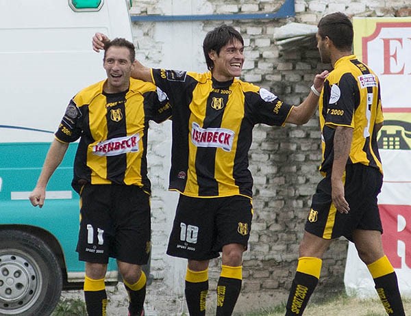 Madryn viene de empatar en Roca. Mañana recibe a Tiro Federal.