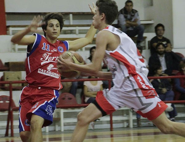 Huracán recibió a Ferro en el “Viglione” en categorías U13, U15 y U21.