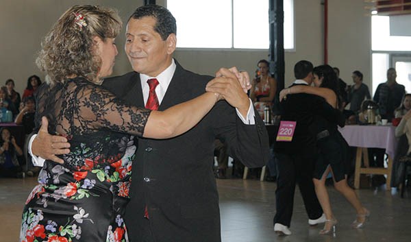 A puro baile. Hoy por la noche habrá finales en el Centro Cultural de Comodoro Rivadavia.