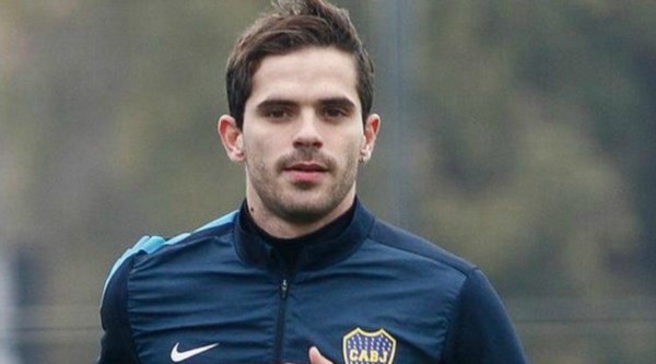 El volante Central, Fernando Gago, arregló su continuidad en Boca.