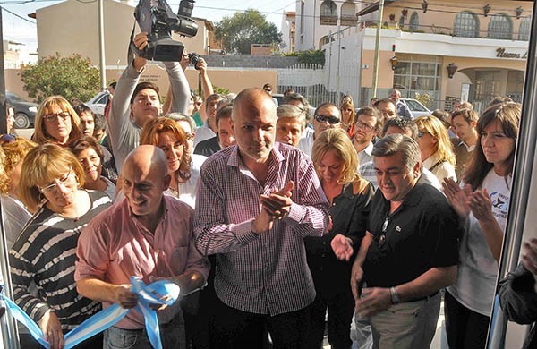 Apertura. Nadie se quiso perder la ampliación de la nueva obra para los municipales madrynenses. 