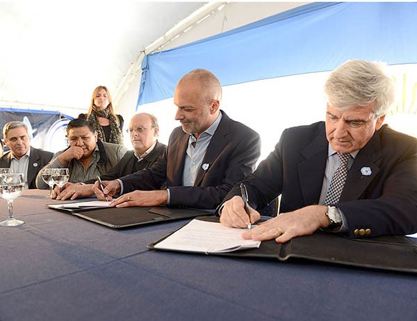 La firma. Buzzi elogió la predisposición de la empresa para adecuarse.