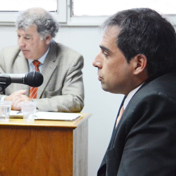 Al banquillo. Hoy, Rey a jury.