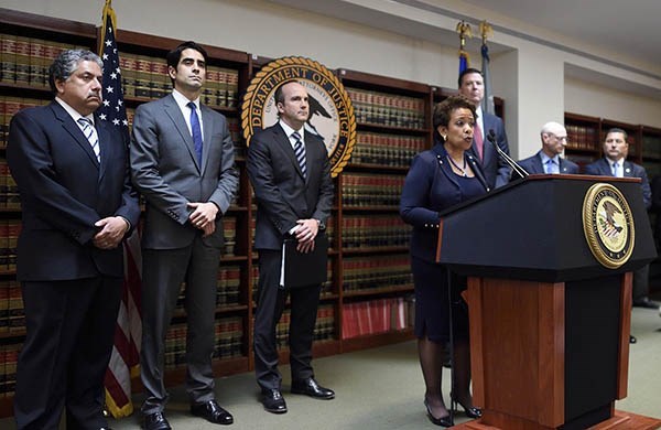 El departamento de justicia de Estados Unidos acusó de fraude, chantaje y lavado de dinero a los imputados.