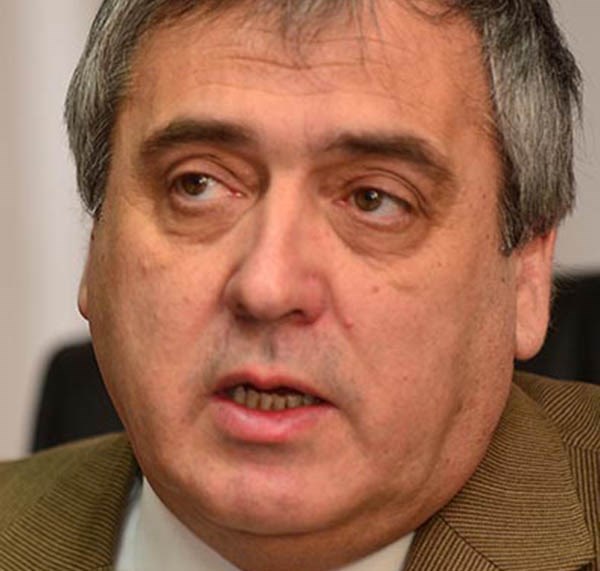 Sastre destacó la labor local. 