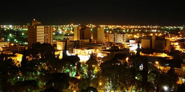 Por una ciudad más segura, el municpio renovará y mejorará el alumbrado de calles y plazas de Trelew.