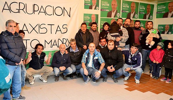 La inauguración del local de taxistas junto al intendente Sastre.