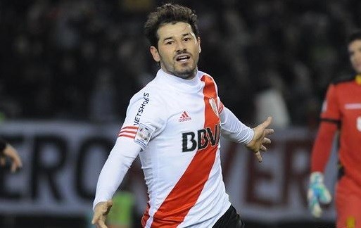 Mora rechazó una oferta millonaria por la gloria de estar en River.