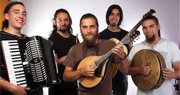 En la música de Melkisedeck se destacan elementos de la cultura y la composición celta y medieval.