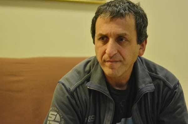 Enrique Eylenstein, pte. de la Asociación de Jugadores de Padel de Trelew, visitó la redacción de Jornada.