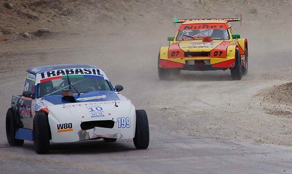 En la fecha anterior, la cuarta del Safari Pista Zonal, el ganador en la STL fue Julio Bona. Mauricio Tabuchini en los 4 Cilindros y Fabio Islas en los 850.
