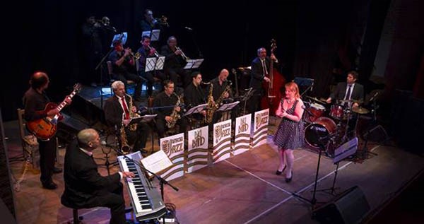 Para disfrutar. La Vecina Jazz ofrecerá una función en el cine teatro de Rawsoncon los clásicos del género.