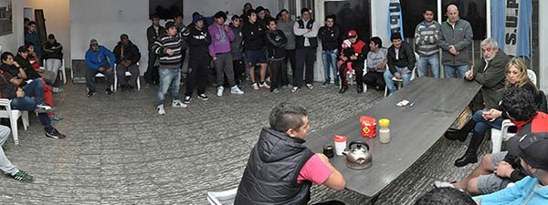 Satisfacción. El momento del anuncio de los lotes para los integrantes del gremio de los portuarios.