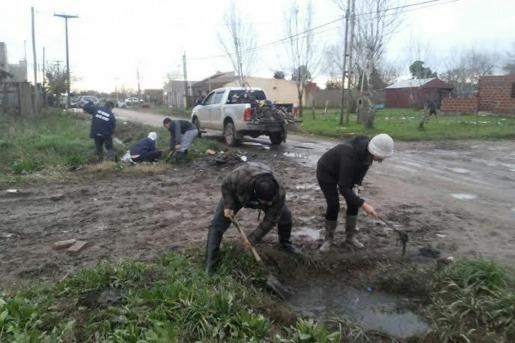 Los pies en el barro del barrio; porque la Patria es el otro.