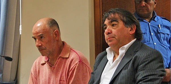 Presidio. Lamonega (izquierda) es parte del grupo de detenidos que le exigió al juez Rosales condiciones dignas de encierro, que pudo obtener. 