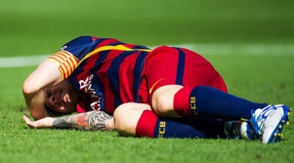 Messi, baja de siete a ocho semanas por rotura de ligamento en la rodilla izquierda.