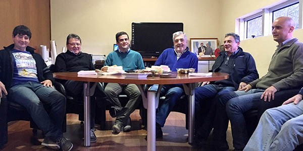 Mesa de trabajo. Los candidatos discutieron la infraestructura que es urgente ejecutar en el Valle. 