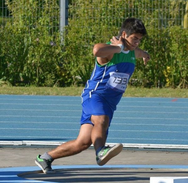 Marcos Galindo ganó la prueba del Lanzamiento de Bala con una marca de 15m40cm.