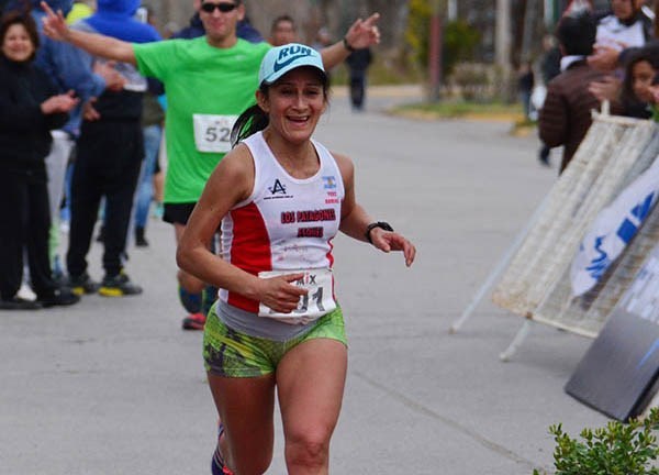 Verónica Ramírez viene de ganar la maratón Tres Ciudades en el valle.