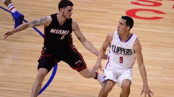 Prigioni igualó a Manu como el argentino con más robos en un juego NBA, con 8 ante Miami.