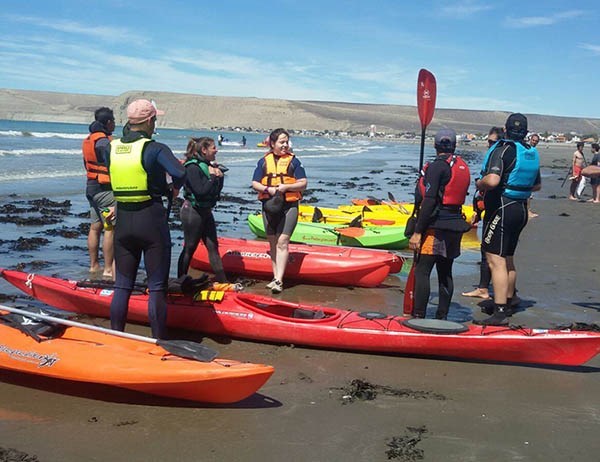 La primera edición del curso de Kayak fue un éxito. El domingo vuelven.