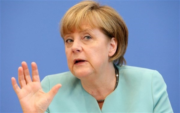 La canciller germana tiene un dolor de cabeza continuo con los inmigrantes.