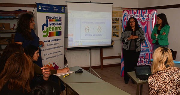 Reunión del Colectivo Trans de Trelew. El tema excluyente fue “el cupo” laboral que estudian en Legislatura.