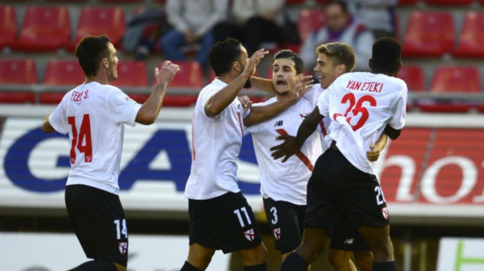 Los andaluces se quedaron con un duelo muy parejo y saltaron a la punta en forma momentánea.
