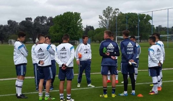 Claudio Úbeda dirigió su primera práctica al frente del seleccionado argentino Sub 20.