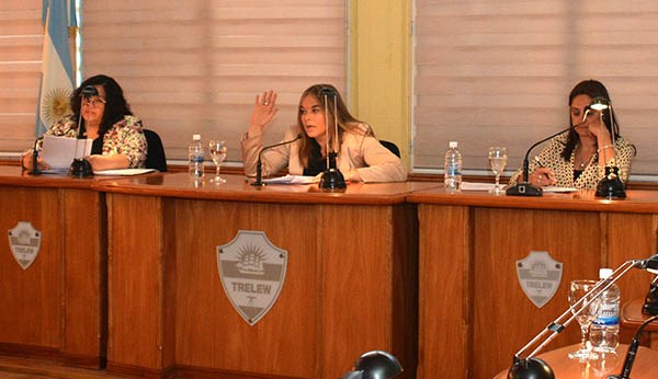 LLoyd Jones elogió a Das Neves y  dijo que ChST y peronismo es lo mismo.