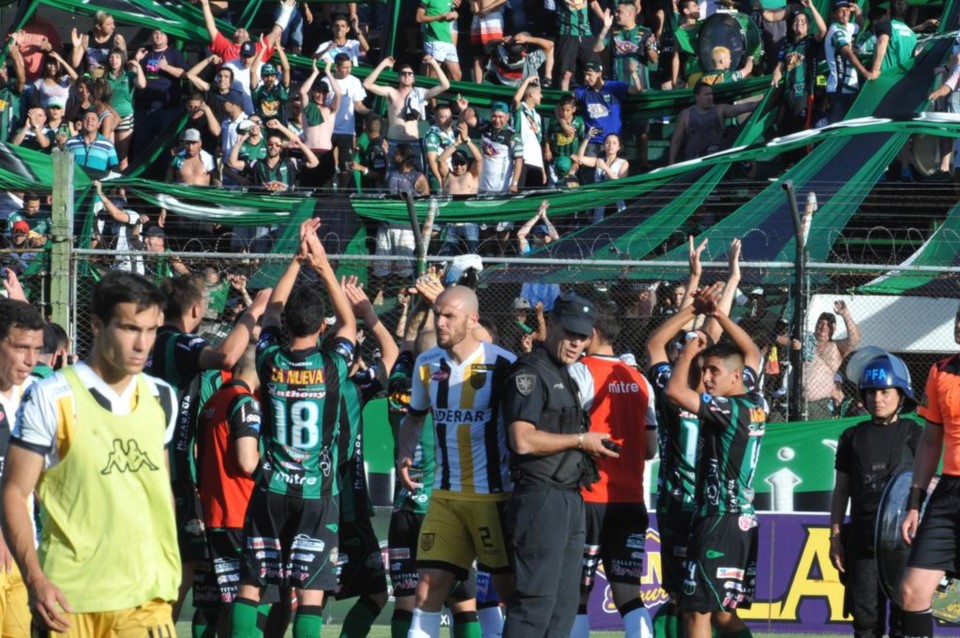Gran victoria de Chicago como local ante Santamarina.