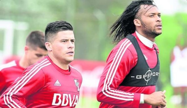 El "Muñeco" espera por el paraguayo y el ecuatoriano para visitar a Newell's el domingo.
