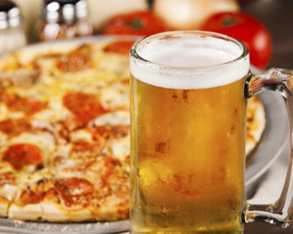Las pizzerías de la ciudad presentan opciones con precios especiales.