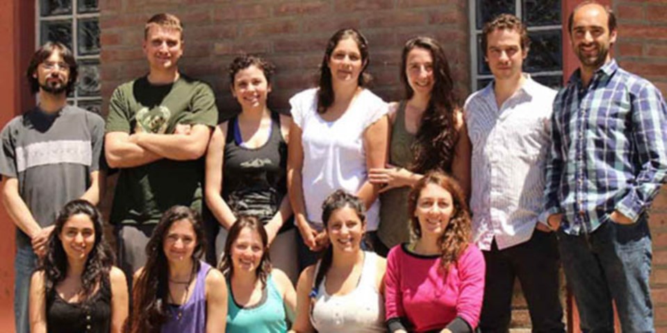 El equipo de IPATEC que investiga la evolución de las levaduras.