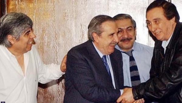 Saúl y Raúl "queridos", en los '90; en la década anterior no hubo sonrisas...